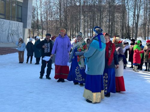 В день выборов Президента РФ в Елабуге проходит  праздничный концерт