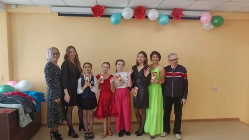 В Елабужской ЦРБ поздравили прекрасную половину коллектива