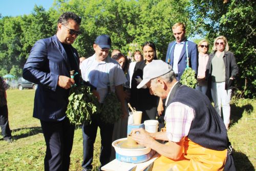 В Елабужском районе реализуются гранты главы для сельских поселений: на праздники, фестивали и туризм