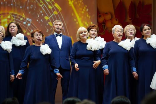 В Елабуге прошел праздничный концерт ко Дню пожилых людей «С любовью и уважением»