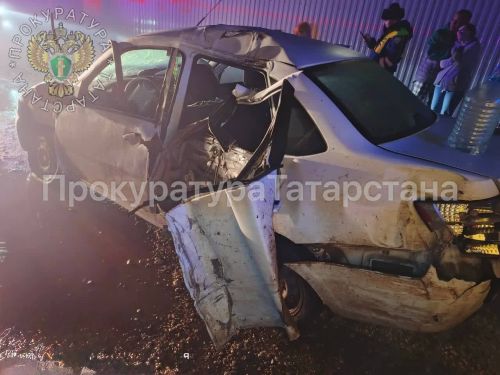 В Татарстане 14-летний пассажир погиб в аварии, устроенной 16-летним водителем