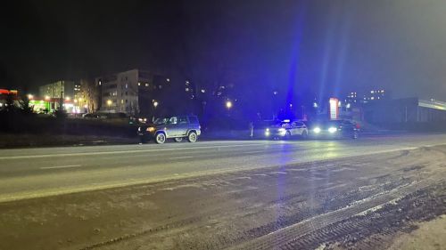 В Елабуге девочка переходила дорогу вне перехода и попала под колеса УАЗа