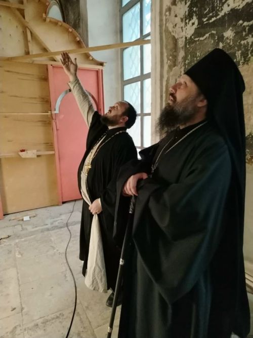 Ангела со свечой обнаружили реставраторы в Спасском соборе