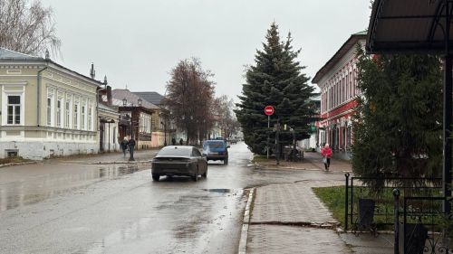 На Казанской в Елабуге установили «кирпич»