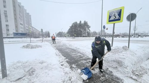 Уборка улиц от снега в Елабуге ведётся ежедневно по графику