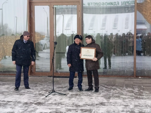 Редакция газеты «Новая Кама» получила новый автомобиль от Раиса Татарстана