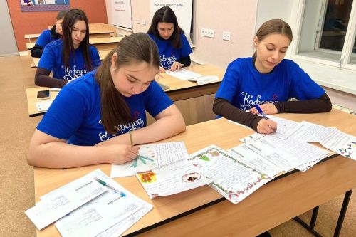 Студенты Елабужского института КФУ отправили «добрые письма» по всей России