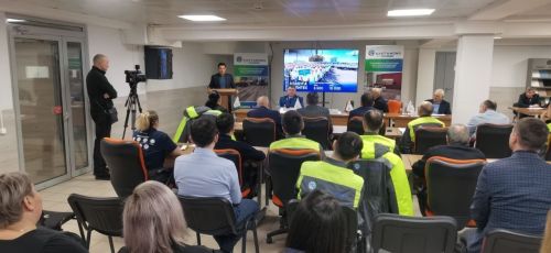 Рустем Нуриев встретился с трудовым коллективом завода «Kastamonu»