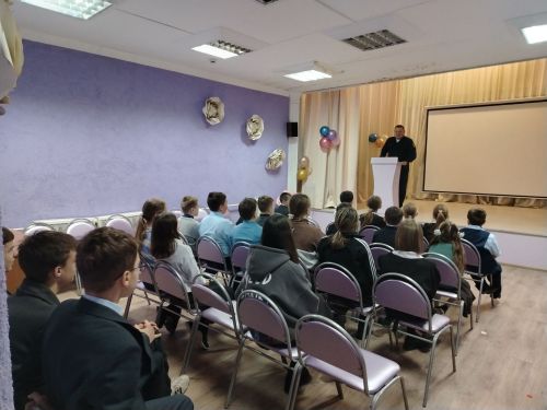 Госавтоинспекторы напоминают юным елабужанам правила дорожного движения