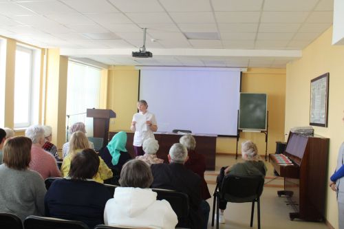 Елабужские пациенты получили консультацию кардиолога