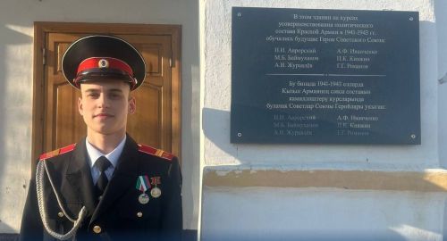 В Елабуге обновляют мемориальные доски в память о героях войны