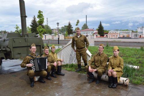 В Елабужском колледже культуры и искусств чествовали ветеранов и пенсионеров