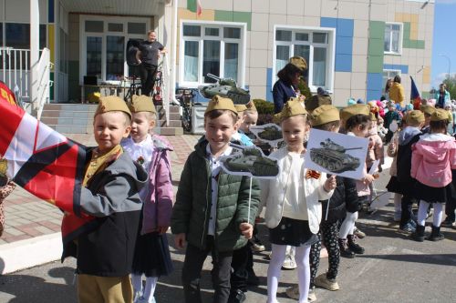 В Елабуге в детском саду торжественно провели Парад Победы