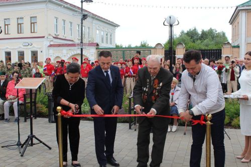 В Елабуге торжественно открыли Сквер памяти тружеников тыла