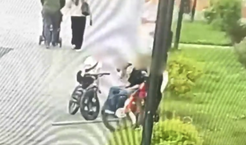 Рустем Нуриев опубликовал видео с вандалами, ломающими скамейку в парке