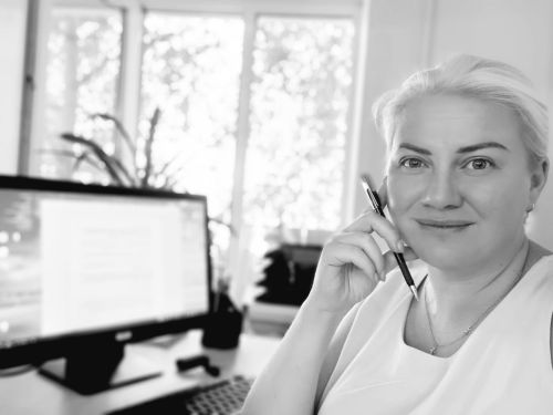 От шорт-листа ЛитРес до «Новой Камы»: Елена Скрипина — новый голос елабужской литературы