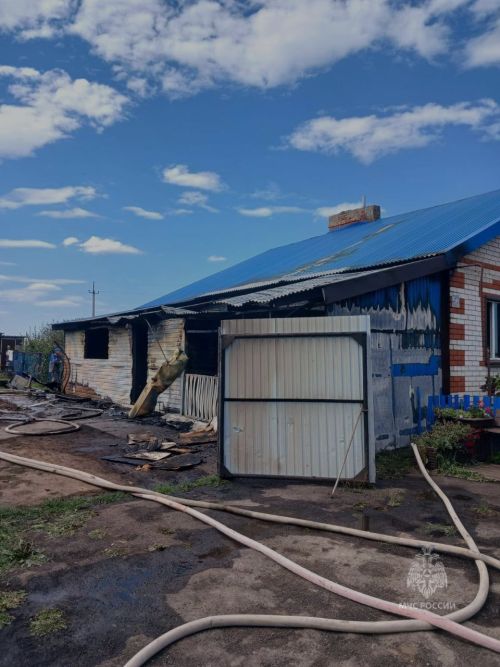 Семья чудом избежала трагедии при пожаре в Елабужском районе