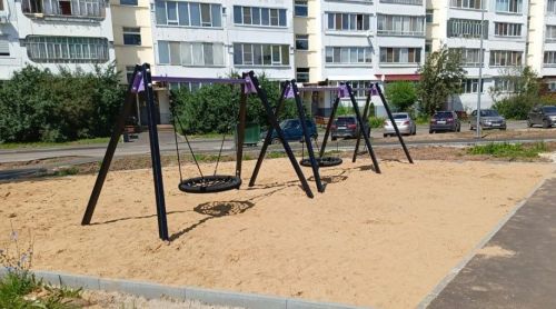 В Елабуге активно благоустраивают дворы по программе «Наш двор»