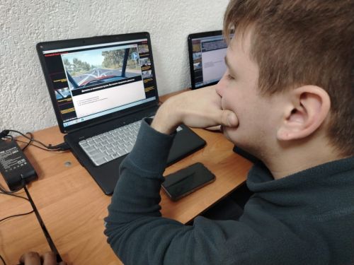 Студенты Елабужского политехнического колледжа соревновались в водительском мастерстве на конкурсе «Автосессия»