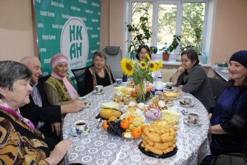 Ветеранов елабужских СМИ поздравили с Днем пожилых людей