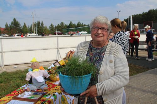 «Луковая царица» и пироги: как в Танайке празднуют урожай