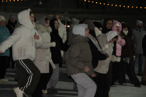 Хороводы на катке и снегоходы: Елабуга окунулась в волшебство Старого Нового года
