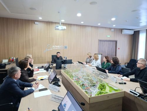 В Александровском саду Елабуги появится колесо обозрения
