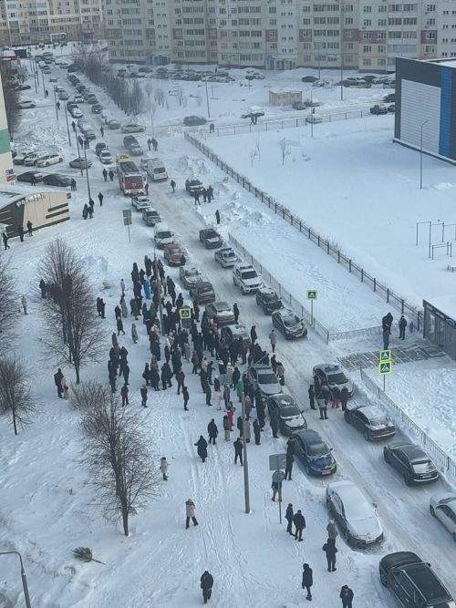 Ученик седьмого класса напал с ножом на сотрудницу лицея в Нижнекамске