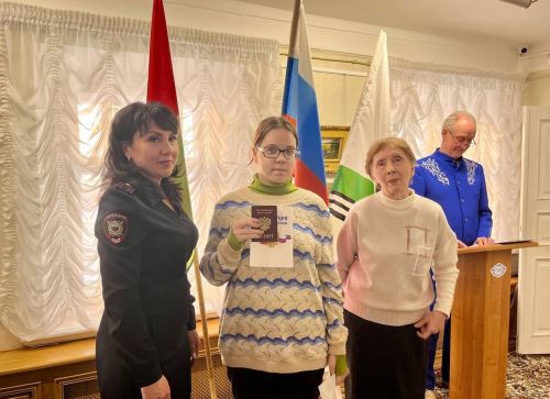 Юные елабужане получили первые паспорта в доме-музее И.И. Шишкина