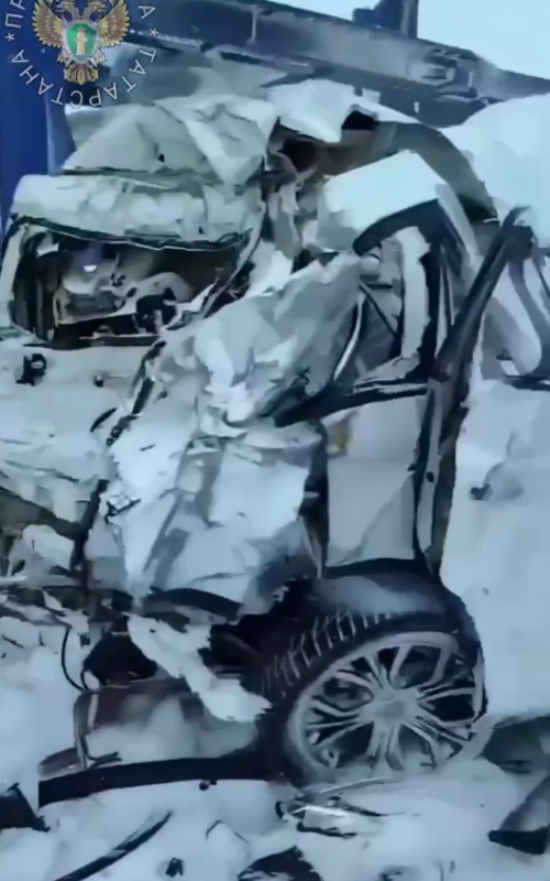 Четыре человека погибли в массовой аварии с участием 10 машин в Чистопольском районе