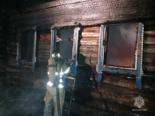 Отец и сын погибли при пожаре в частном доме в Елабужском районе