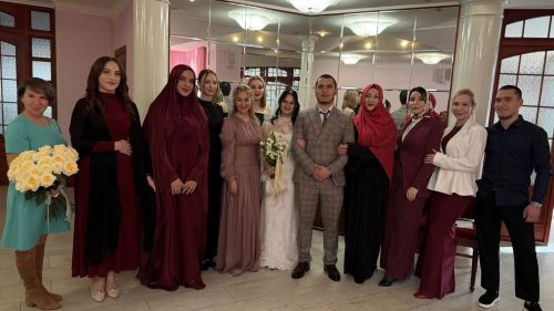В Елабуге за один день поженились шесть пар