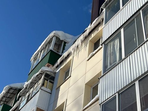 Елабужан просят соблюдать осторожность из-за угрозы схода снежных масс