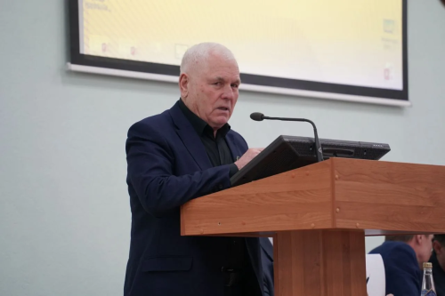 Ремонт дорог и строительство: о чем говорил Рустем Нуриев с нефтяниками