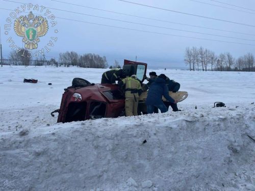В Менделеевском районе в лобовом столкновении погибла 71-летняя женщина