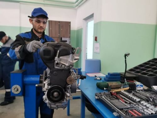 Правительство РФ утвердило список из 500 приоритетных профессий