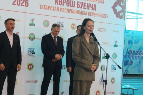 Алабугада көрәш буенча Татарстан беренчелеге уза: 345 егет «Ялкын» журналы призлары өчен көрәшә