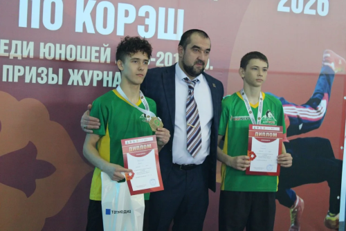 В Елабуге определили сильнейших борцов корэш