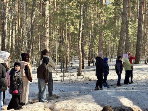 «Подарим дом птицам»: елабужские школьники отметили Международный день птиц в национальном парке «Нижняя Кама»