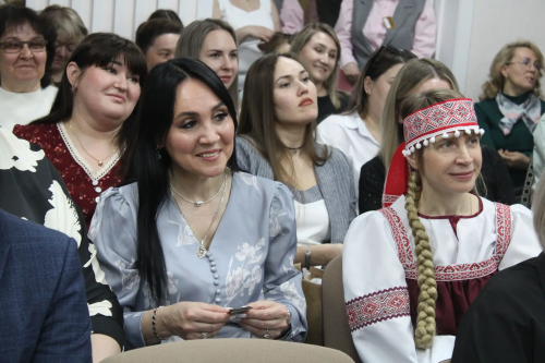 «Не отнимать, а наполнять»: почему ранняя профориентация в детском саду – не враг детства