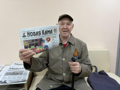 В редакции «Новой Камы» раздают георгиевские ленточки: символ Победы получают подписчики
