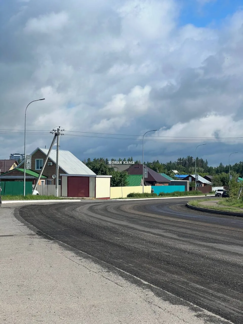 В Елабуге продолжается ремонт дороги на улице Строителей