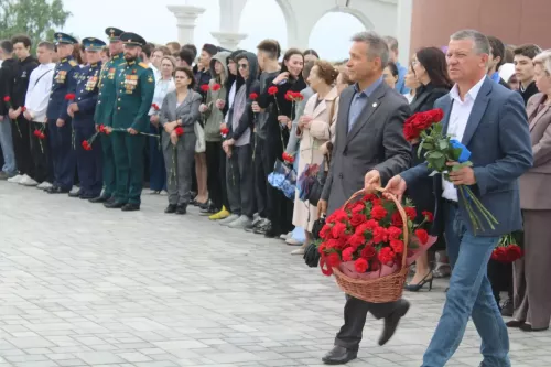 Алабугада Бөек Ватан сугышында һәлак булганнарны искә алдылар