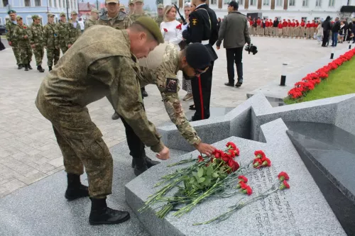 Алабугада Бөек Ватан сугышында һәлак булганнарны искә алдылар