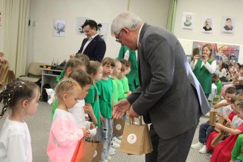 Алабугада нәниләр өчен «Йолдызлы җәй» беренче татар лагерен ябу тантанасы үтте