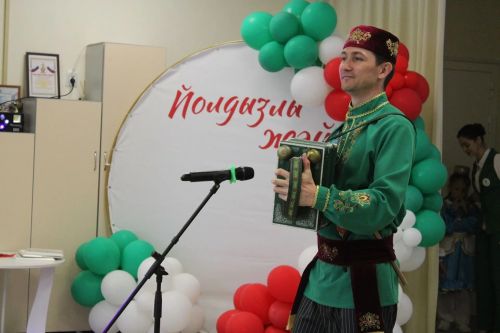 Алабугада нәниләр өчен «Йолдызлы җәй» беренче татар лагерен ябу тантанасы үтте