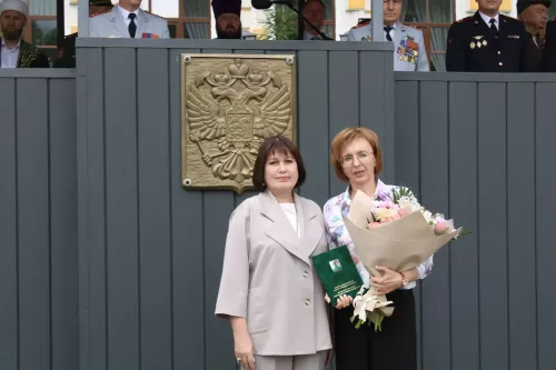 Алабугада 33 суворовчы аттестат алды һәм училище байрагы белән хушлашты
