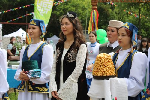Сабантуй в Татарском Дюм-Дюме прошел с песнями, играми и конкурсами
