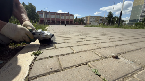 В Елабуге коммунальные службы устраняют выступающую арматуру