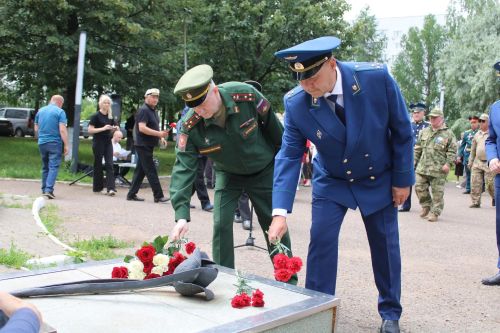 Хәтер исән: Алабугада хәрби хәрәкәтләр ветераннары көнен билгеләп үттеләр